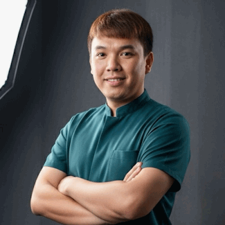 Cut-out image of the owner of Isaan Thai Massage – Wellness Münster